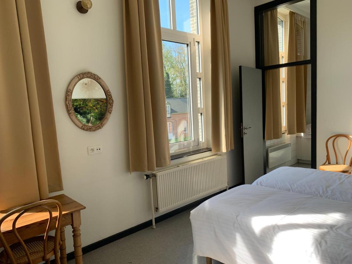 De Lotuspoort Met Mihr'S B&B In De Abdij Van بورنم المظهر الخارجي الصورة